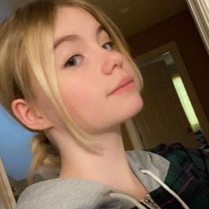 Meet your Posher, Carly